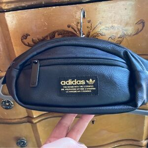 Adidas Originals Black Gold Waist Pack Fanny Pack Belt Bag NWT!